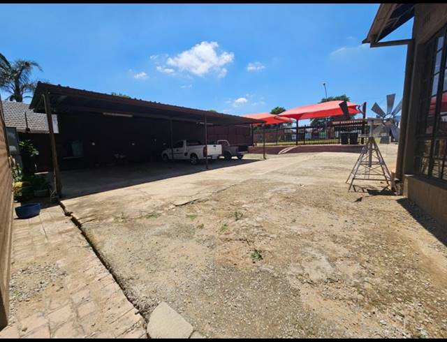 BUSINESS FOR SALE IN KEMPTON PARK EXT 05
